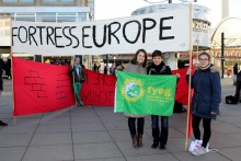 Aktion gegen die europäische Asylpolitik in Berlin