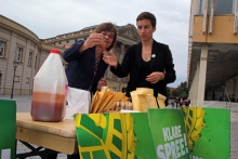 Pressemitteilung: Braune Spree erreicht Schweden! Bündnisgrüne schicken Spreewasser an die Abgeordneten des schwedischen Nationalparlaments